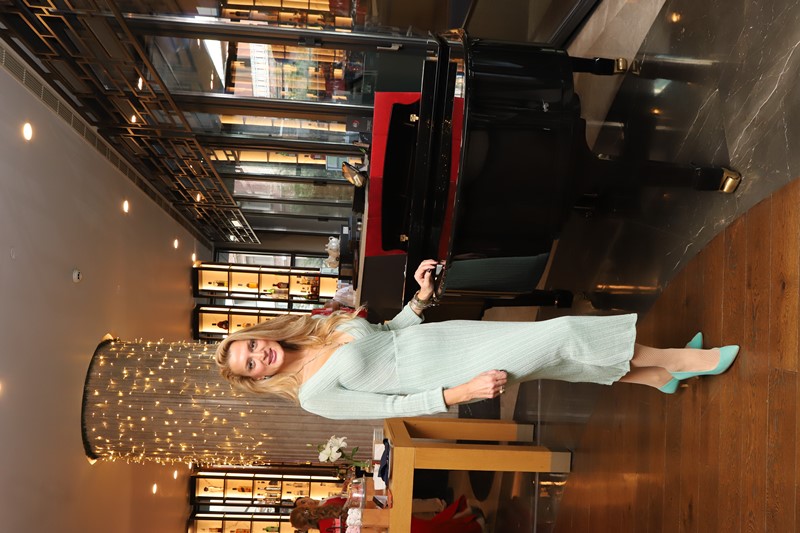 Sofitel Istanbul Taksim�den Gelece�e I��k Tutan Y�lba�� A�ac� Daveti